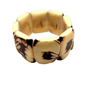 Vintage Chunky Carved Natural Tagua Nut Stretch Bracelet beautiful